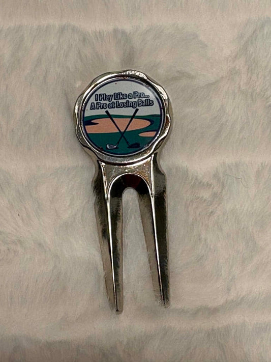 I Play Like a Pro… A Pro at Losing Balls Divot Tool